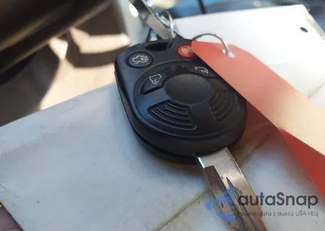 2010 Mercury Milan Premier z USA, uszkodzony, nr VIN 3MEHM0JG7AR656327